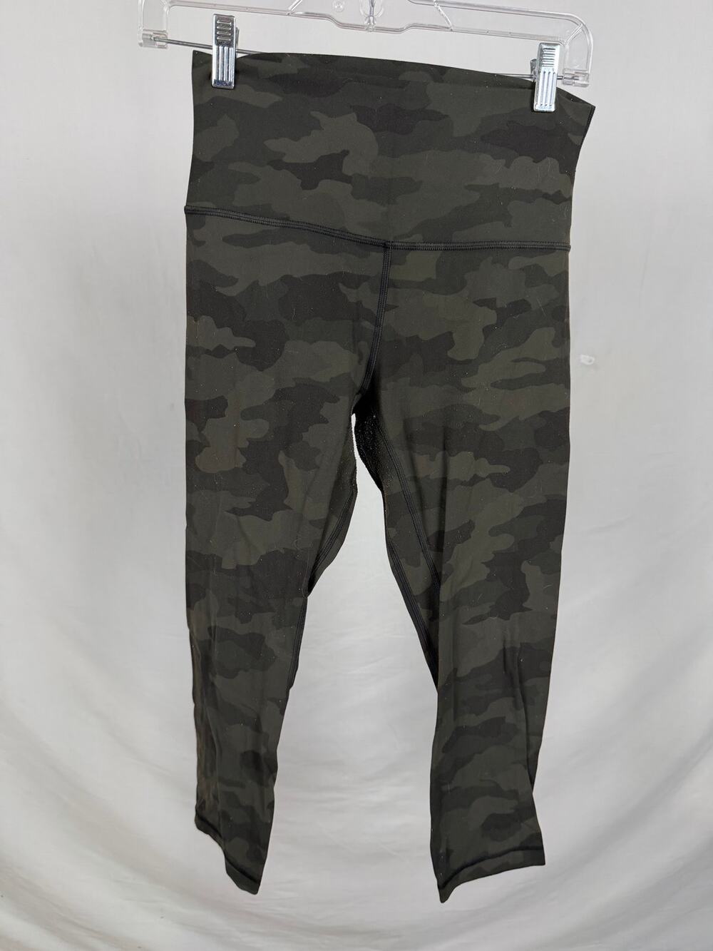 Lululemon Green Camo Fast and Free High-Rise Tight 21" Inseam Pockets Leggings 6